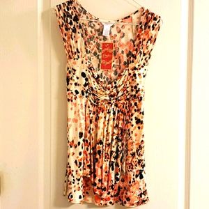 Short Sleeve Top in Peach and White S NWT